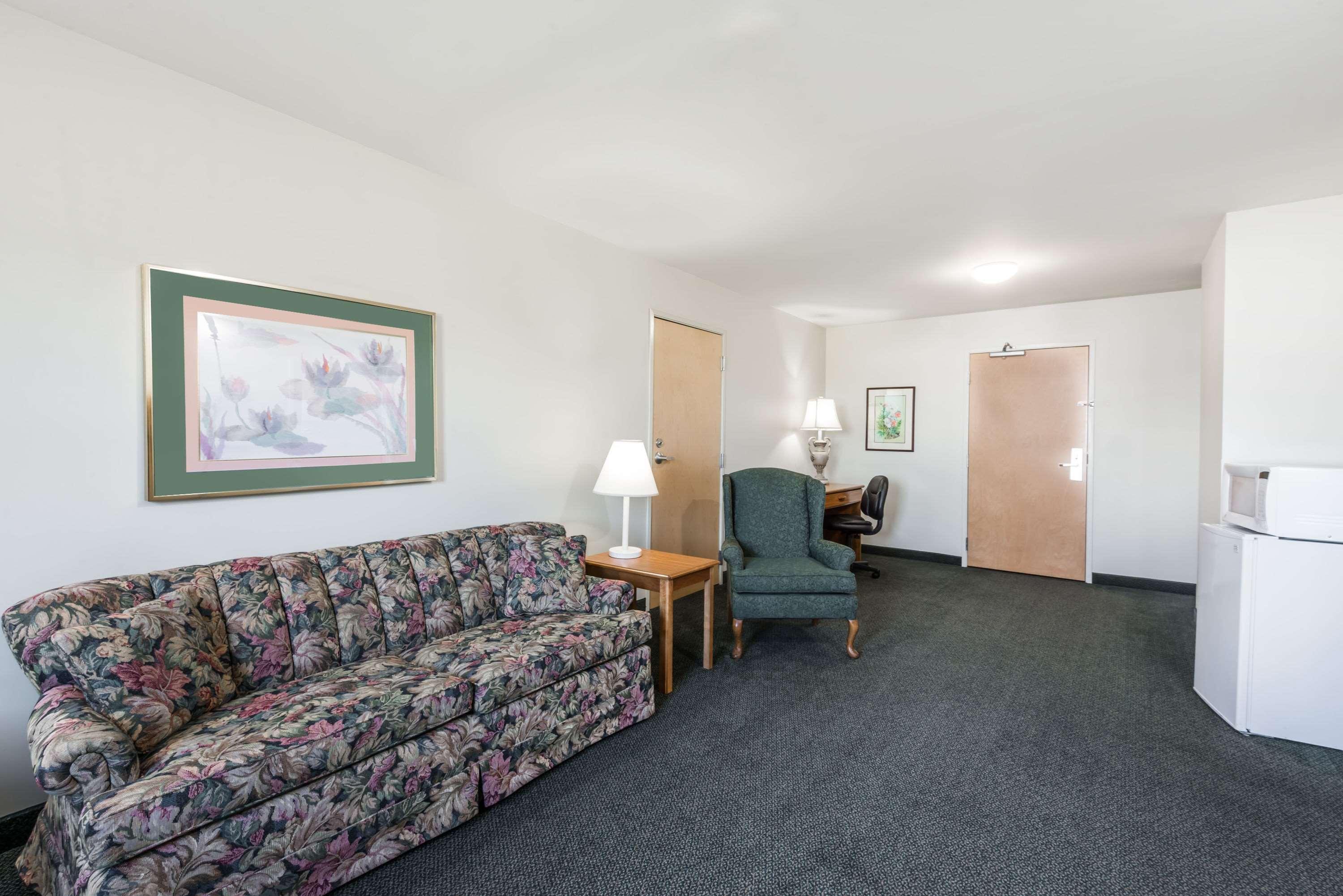 Super 8 By Wyndham Hagerstown/Halfway Area Hotel Exterior foto